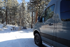 Mueller-Adventure-Wagon-qtr-with-picnic