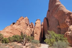 Arches-Sand-Dune-Arch-Entrance