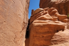 Arches-Sand-Dune-Tight-Squeeze
