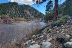 Arkansas-River-from-Hecla-Campground-Rocky-bank-with-river
