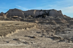 Badlands-Castle-Trail-center-approach