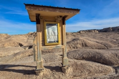 Badlands-Castle-Trail-early-sign
