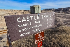 Badlands-Castle-Trail-mileage-Sign
