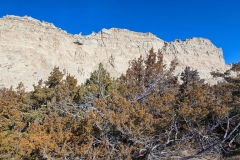 Badlands-CLiff-Shelf-Nature-Trail-rock-ridge