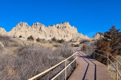Badlands-Cliff-Shelf-Nature-Trail-opening-walkway
