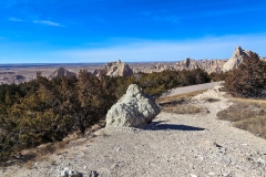 Cliff-Shelf-Nature-Trail-big-rock-at-top