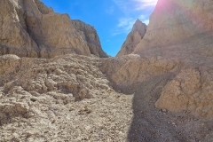Badlands-Notch-Trail-topside-end-of-canyon
