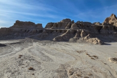 Badlands-Fossil-Trail-medium-rocks