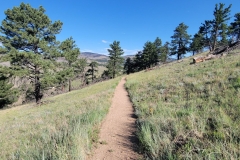 Bald-Mountain-Boulder-long-narrow-trail