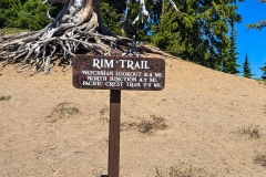 Crater-Lake-Rim-Trail-Sign