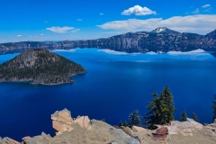Crater-Lake-Rim-Trail-wide-off-center