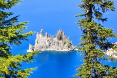 Crater-Lake-Sun-Notch-Phatom-Ship-close