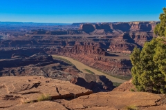 Dead-Horse-Rim-Loop-river-wide