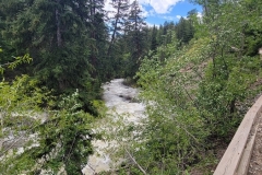 Fish-Creek-Falls-Lower-River-far