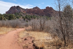 Garden-of-the-Gods-trails-to-rocks