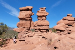 Garden-of-the-gods-twin-sisters-close