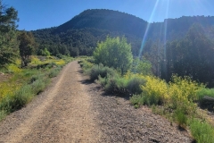 Hiking-Lake-Nighthorse-long-trail
