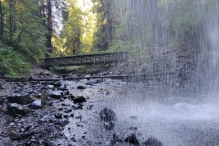Latourell-Falls-Behind-Upper-falls