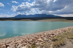 Lloyds-Lake-wide-of-mountains-from-dam
