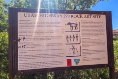Moab-Petroglyph-info-sign