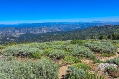 Mores-Mountain-Descending-peak