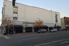 Morning-in-Missoula-bank-building