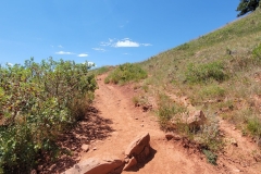 Mount-Sanitas-red-dirt-on-sanitas-valley