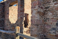Mt-Falcon-Walker-Ruins-5