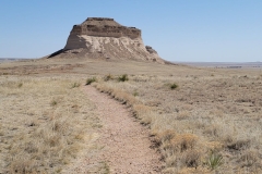 Pawnee-Buttes-Trail-to-the-TOwer
