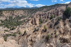 Racetrack-Loop-at-Salida-Mountain-Parks-wide-hoodoos