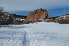 Rox-Valley-Loop-snow-trail-and-red-rocks