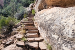 Sipapu-Bridge-Rock-walk