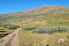 Square-Top-Lakes-Early-on-Trail