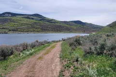 Stagecoach-State-park-Lakeside-trail-dirt-and-oppo-side