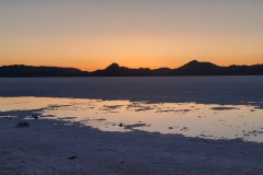 Salt-Flats-Sunset-orange-with-puddle