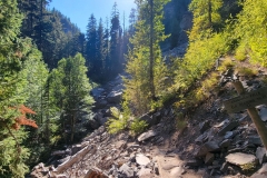 Tamanawas-Falls-looking-up-towrads-falls