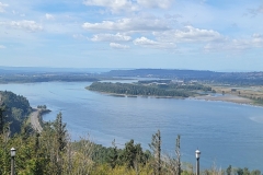 Vista-House-up-river-view